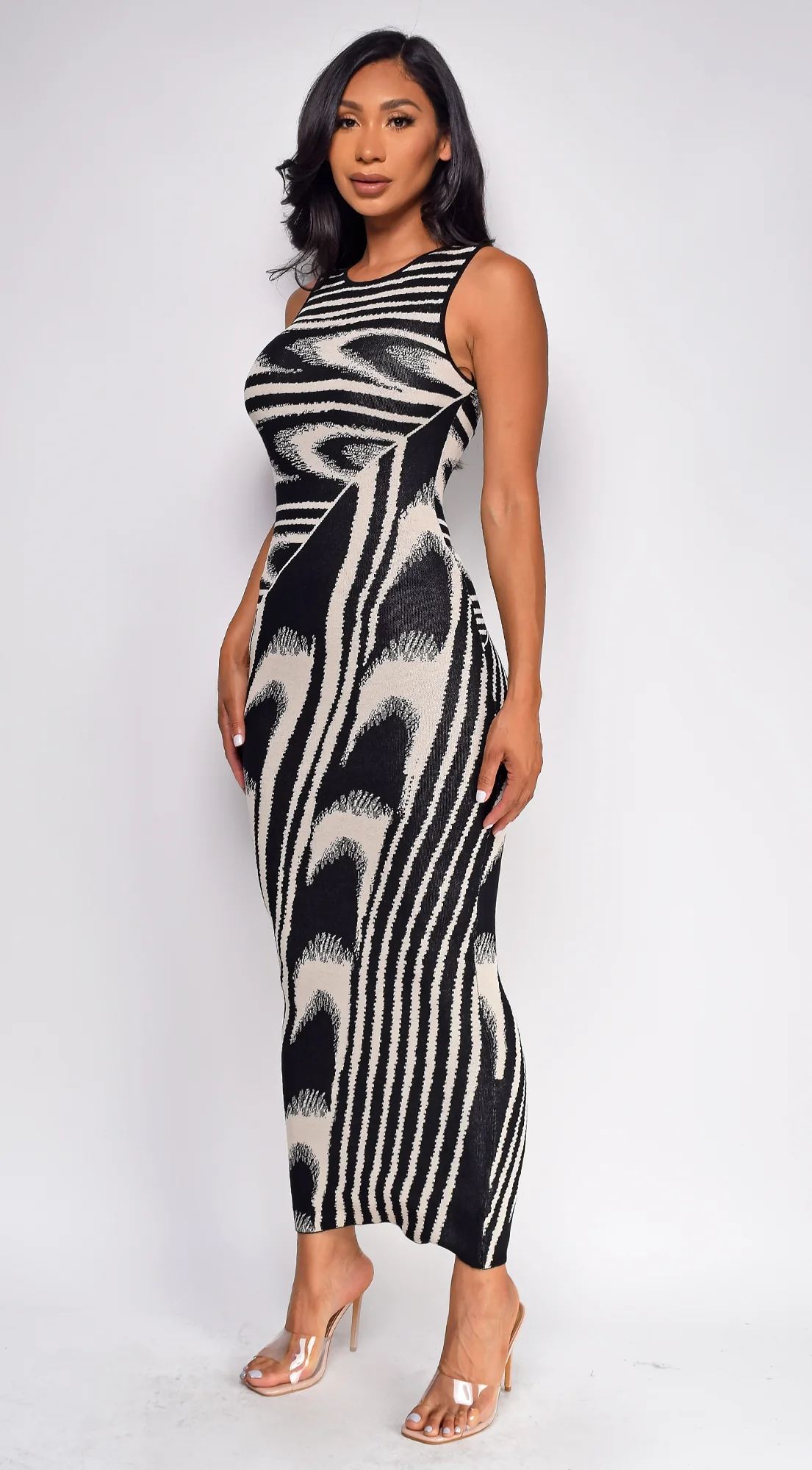 Sofia Abstract Maxi Dress - Black - Image 7