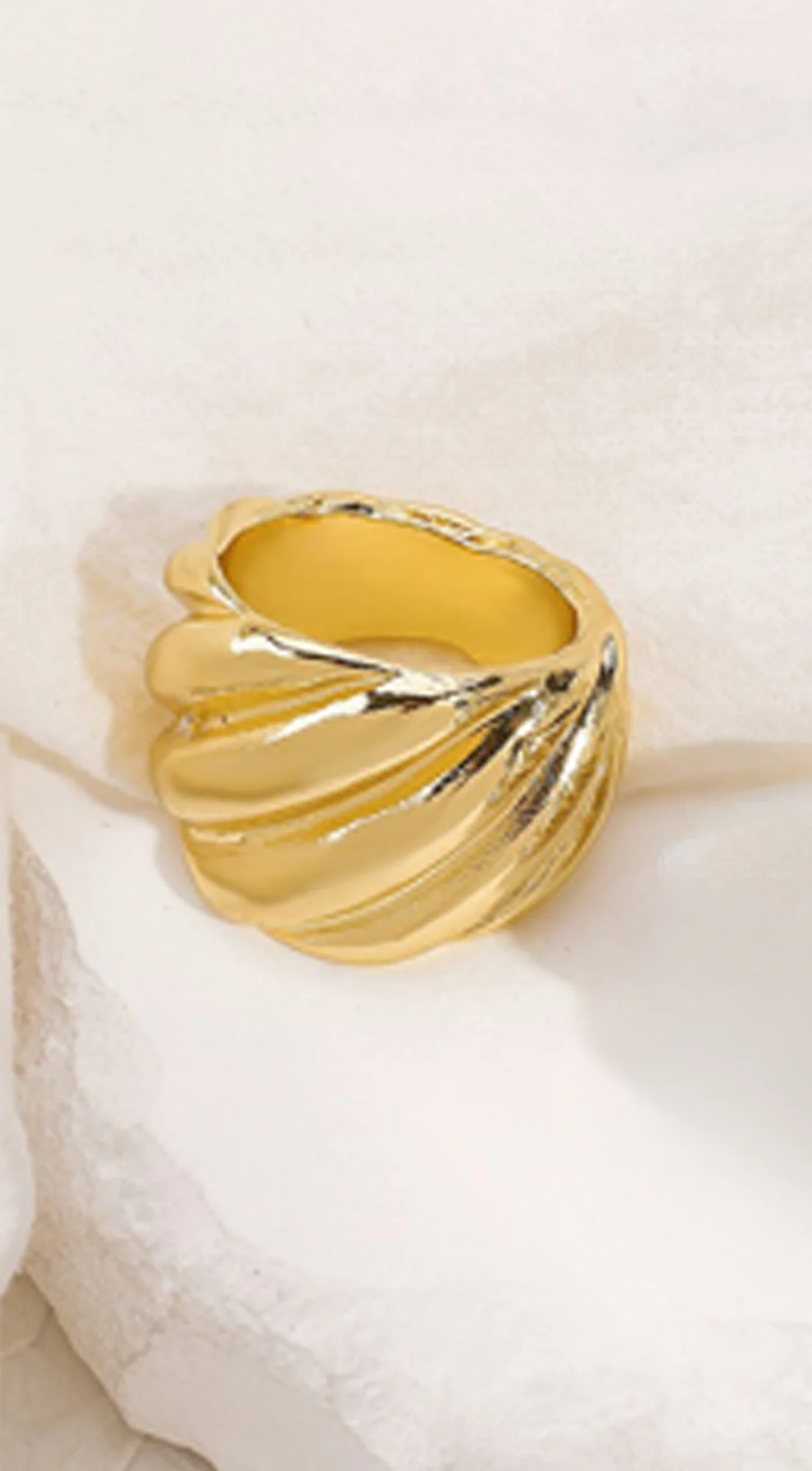 Yola Geometric Metal Stripe Textured Ring - Gold - Image 2
